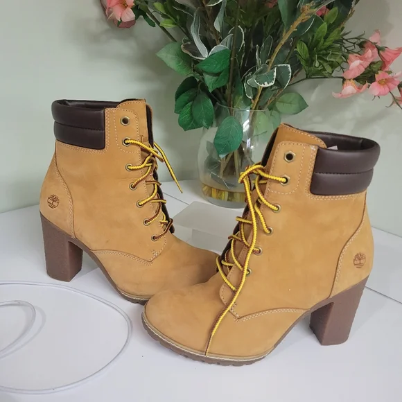 🎀Clearance🎀 Timberland Tilson High Heel 6.5 Wheat Nubuck Leather Ankle Boots - Picture 3 of 14